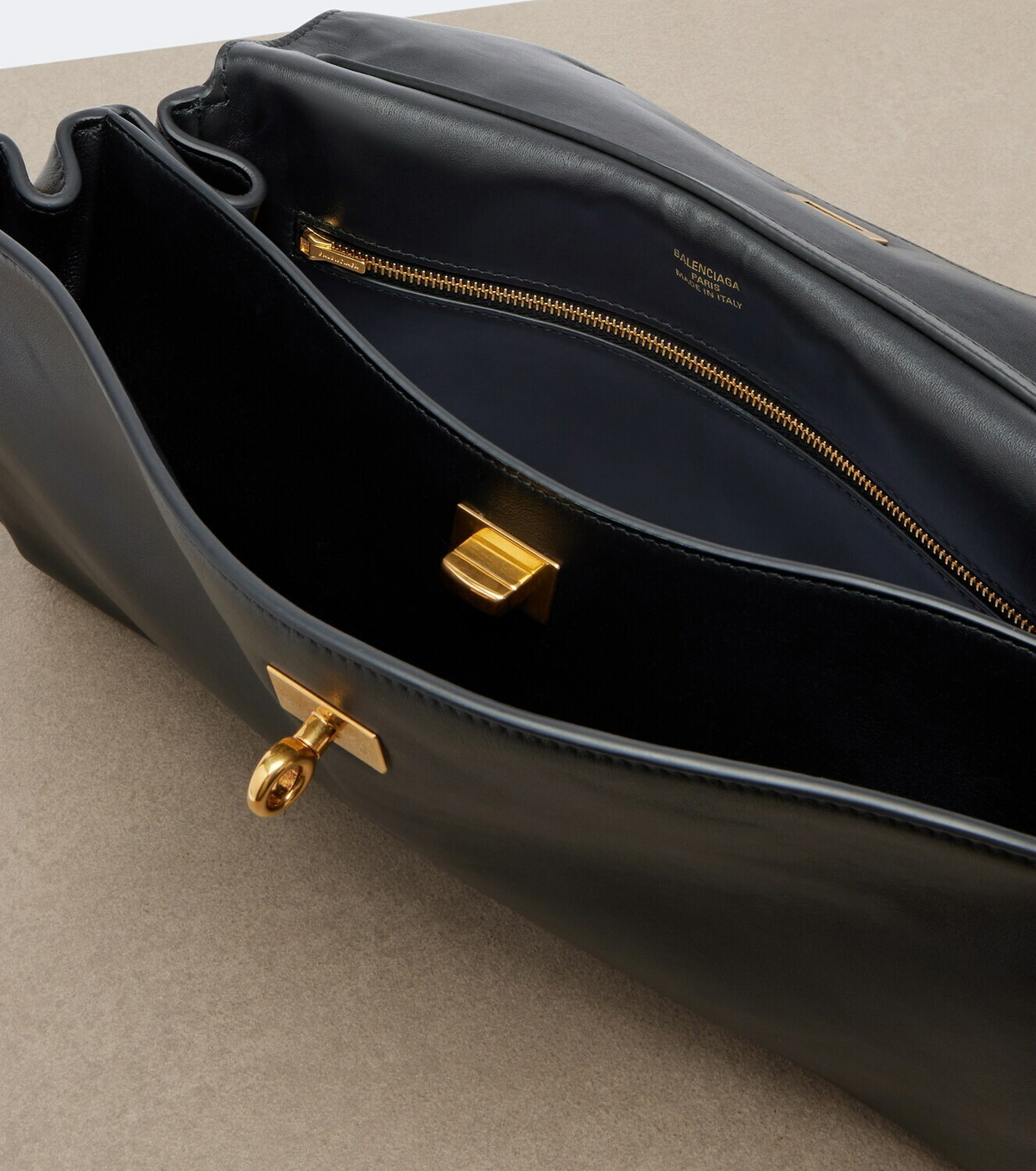 Balenciaga Rodeo Medium leather shoulder bag