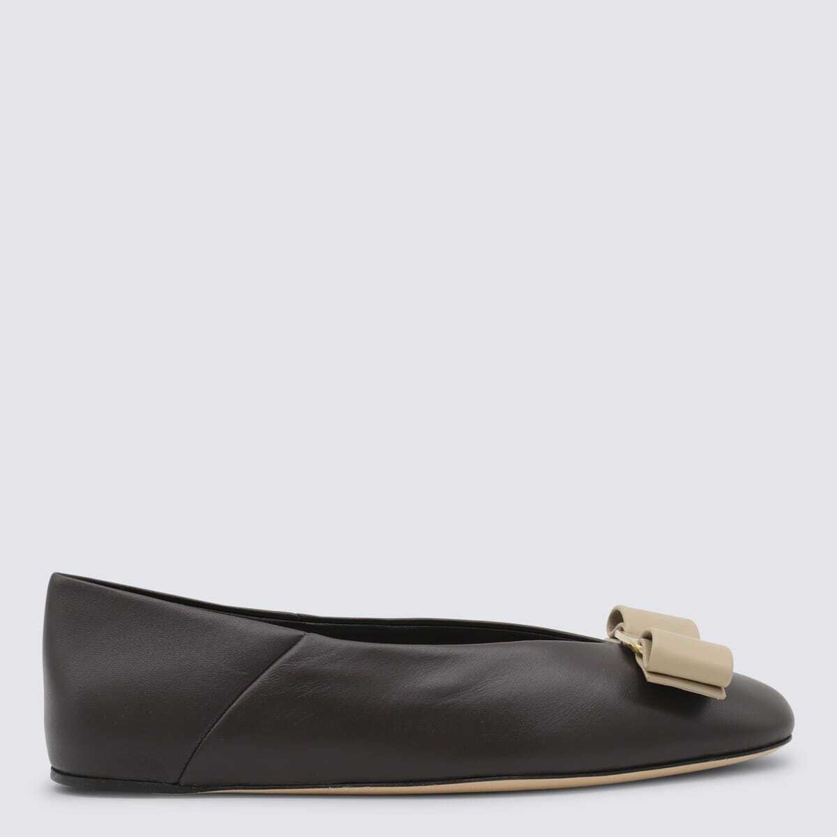 フラットシューズ FERRAGAMO BLACK LEATHER VANNA FLATS FERRAGAMO Vanna Flats | Shopbop