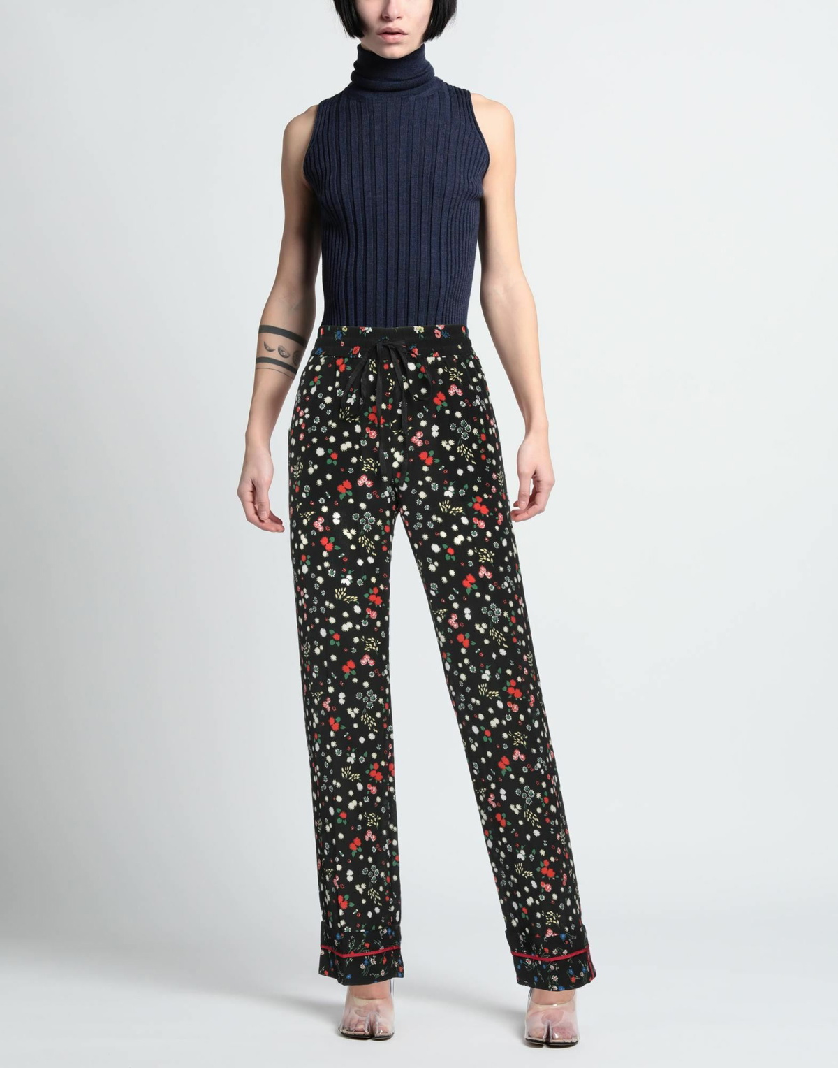 Red Valentino Womens Pants in Black