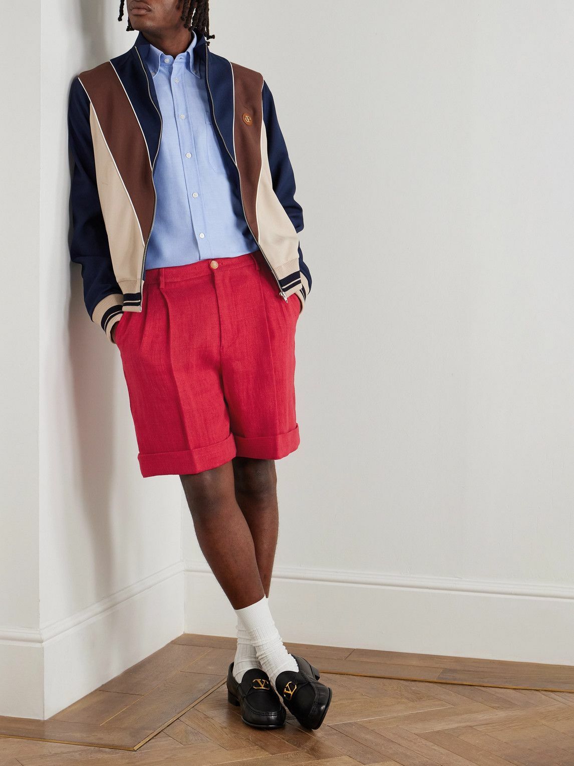 Valentino Garavani - Straight-Leg Pleated Linen Bermuda Shorts - Red