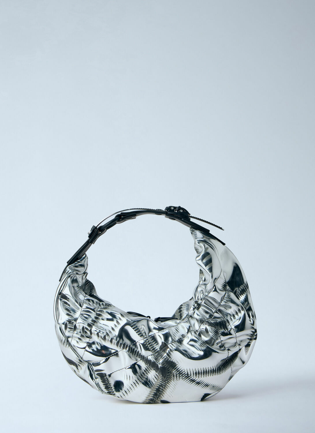 Innerraum Object HM2 Small Crunch Half Moon Bag