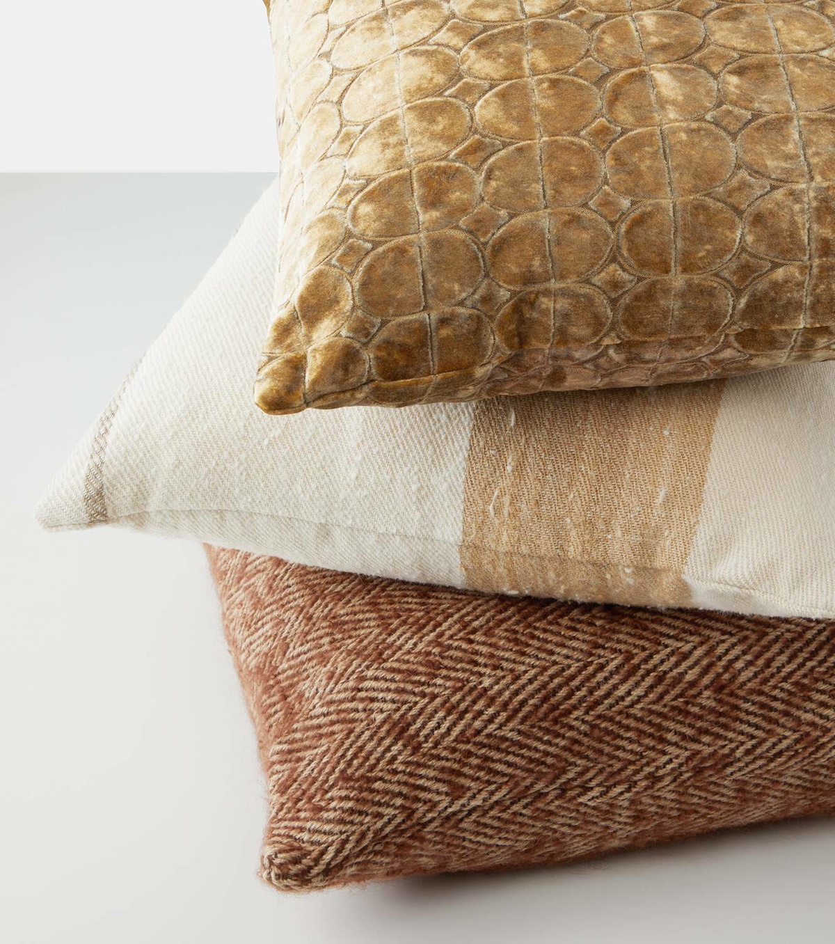 The House of Lyria Vitim jute, mohair, and wool-blend cushion