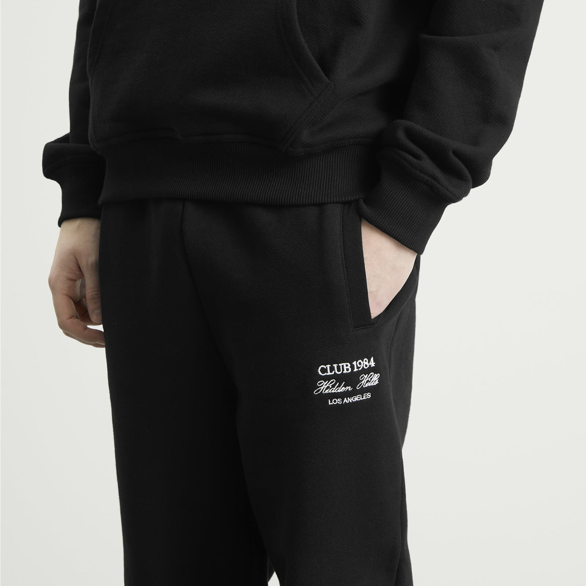 Club 1984 Men's Hidden Hills Sweatpants in Black
