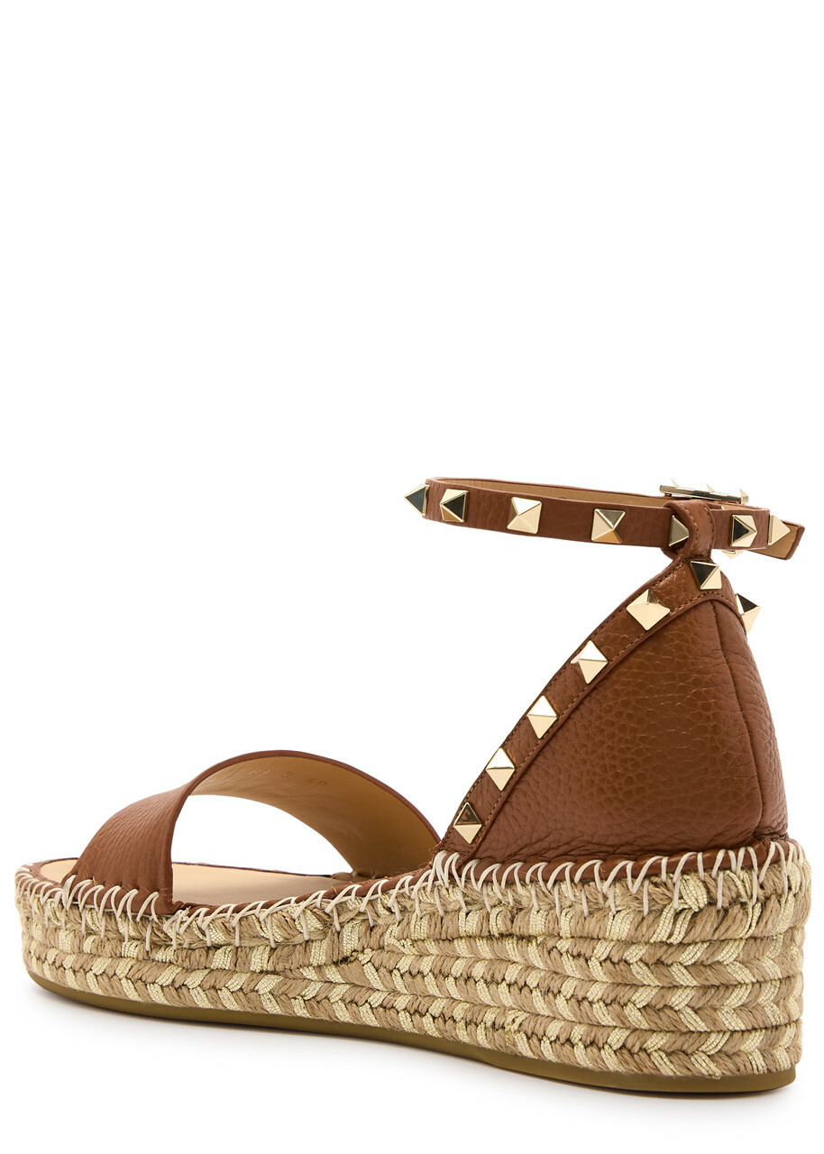 Valentino Garavani Rockstud 50 Leather Wedge Espadrilles Tan