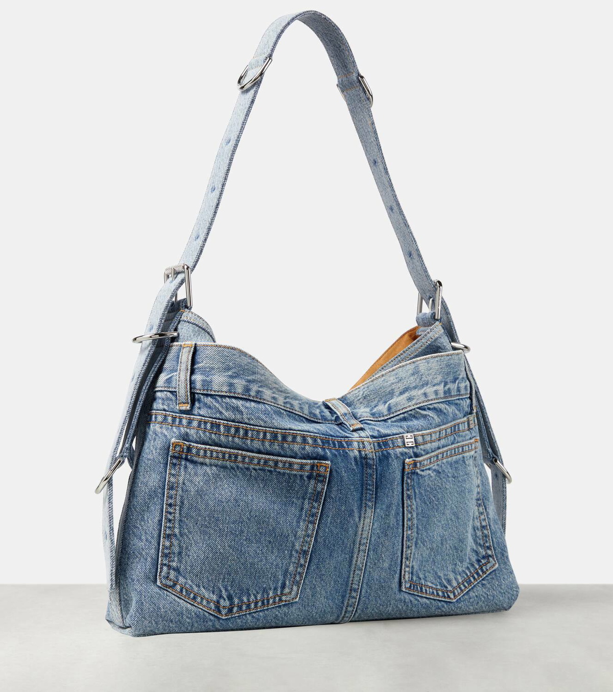 【送料&関税込】Givenchy Voyou Jeans 0400019537503?wid=600&hei=800&