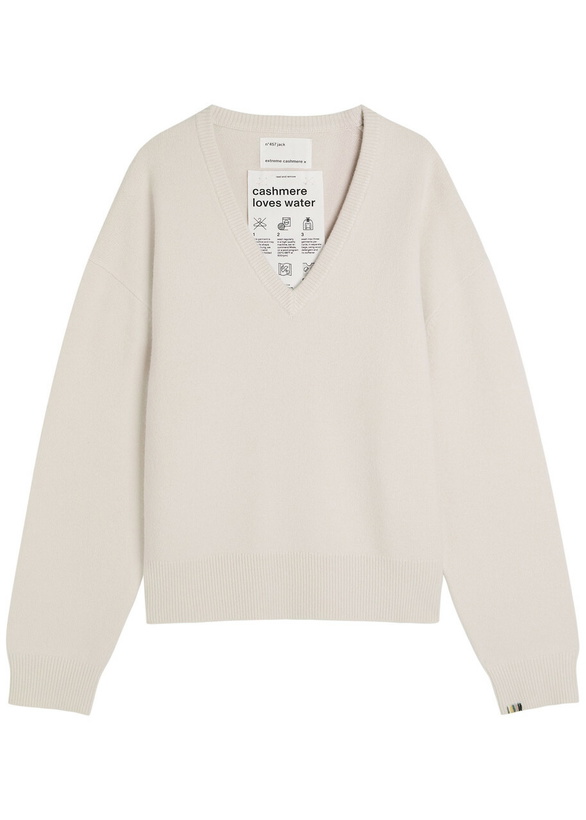 Photo: Extreme Cashmere N°457 Jack V-neck Cashmere-blend Jumper - Light Grey - One Size