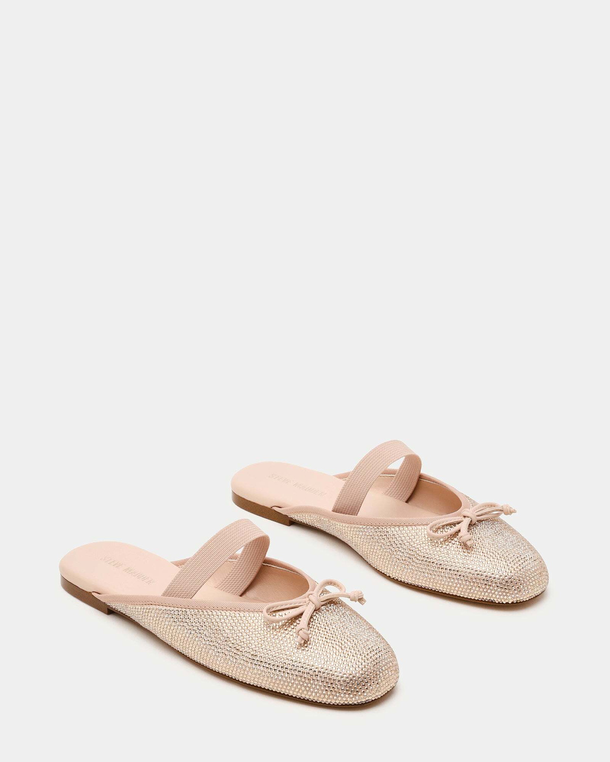 Steve Madden Cutesyy-R Flats in Silver