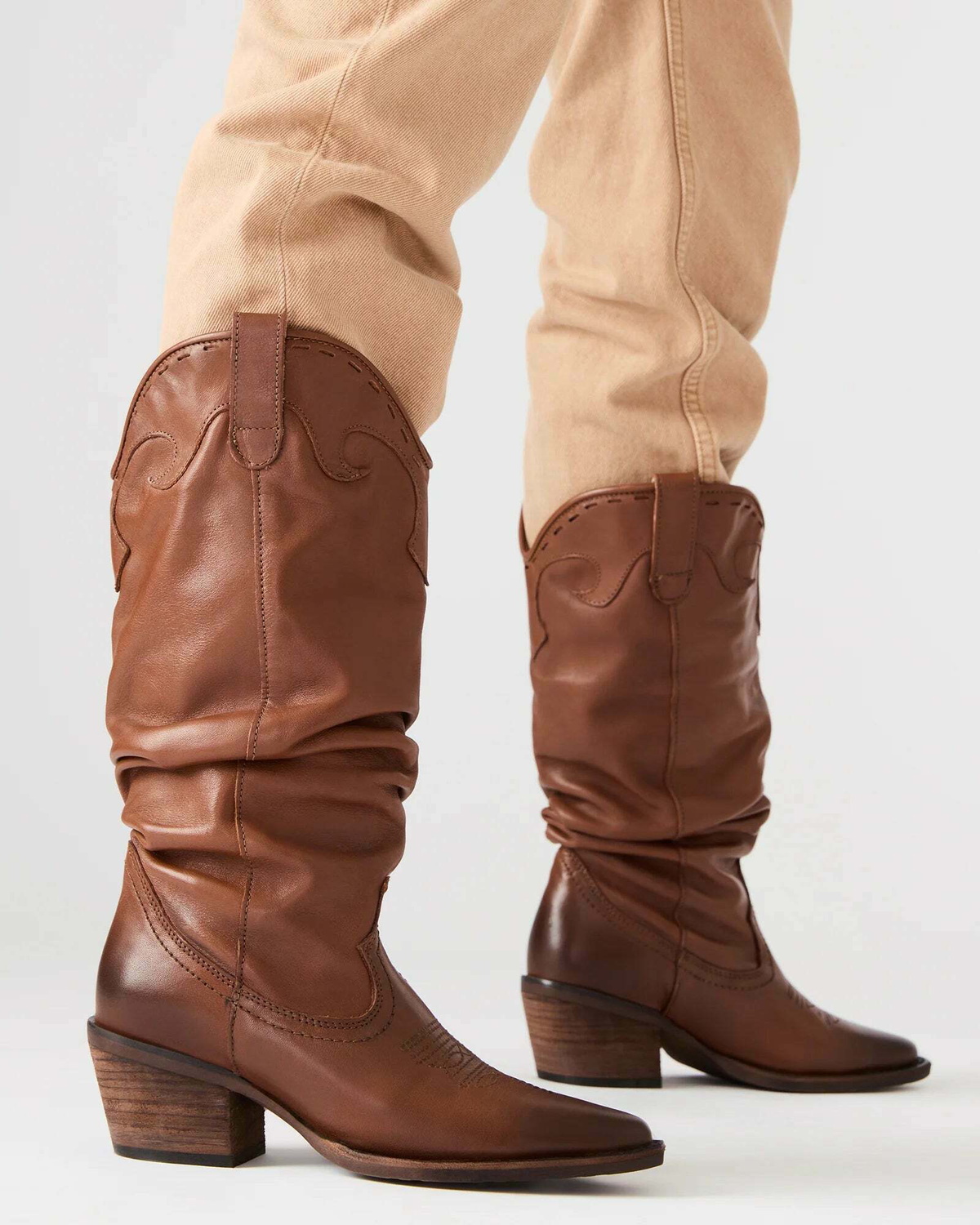 Steve Madden Stage Boots in Brown