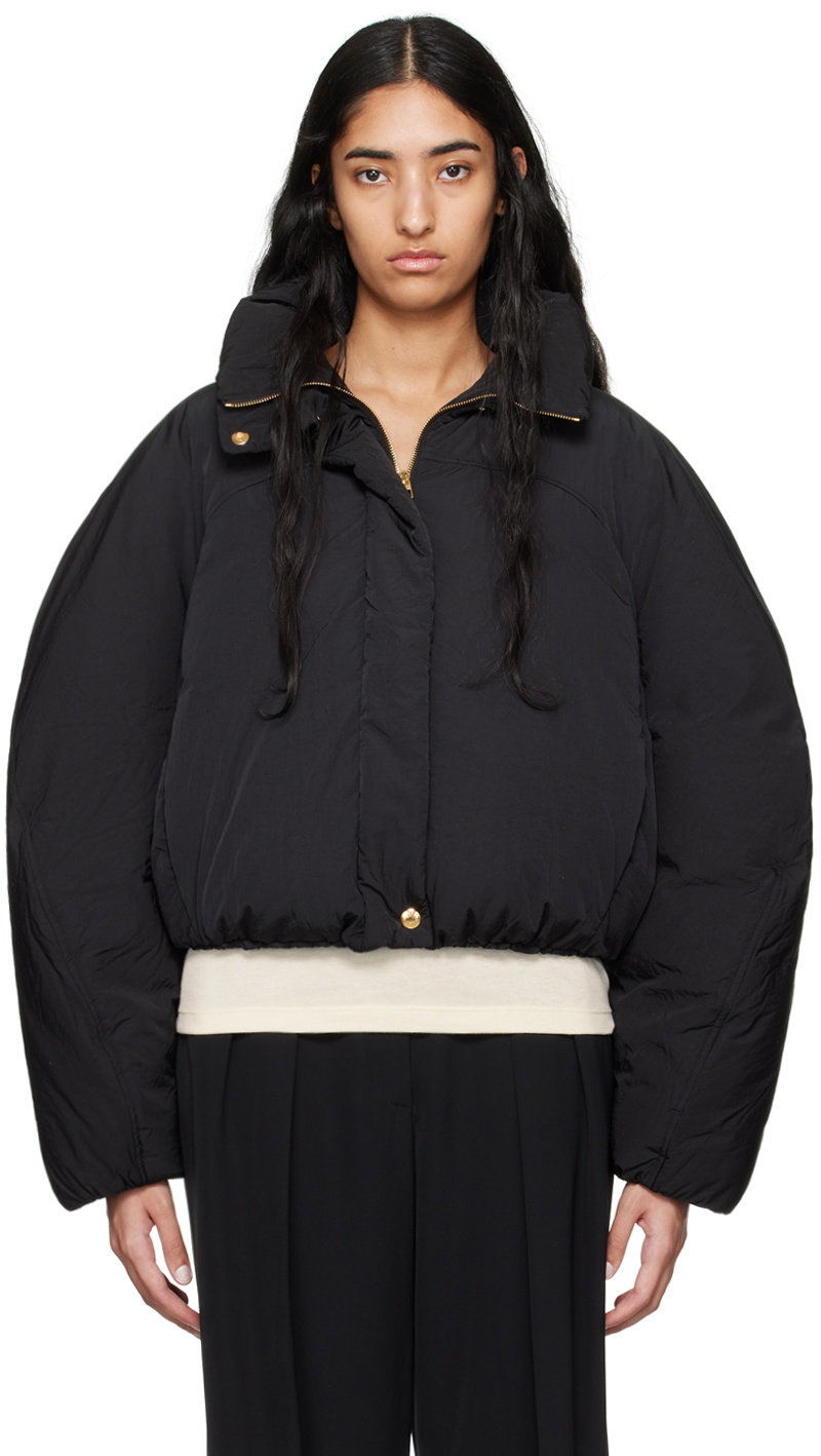 ◆JACQUEMUS◆La Doudoune Courte Caraco パファージャケット La Parka Courte Caraco jacket in beige - Jacquemus | Mytheresa