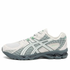 Asics GEL-Nimbus 10.1 Gore Tex Sneaker in White/Fjord Grey