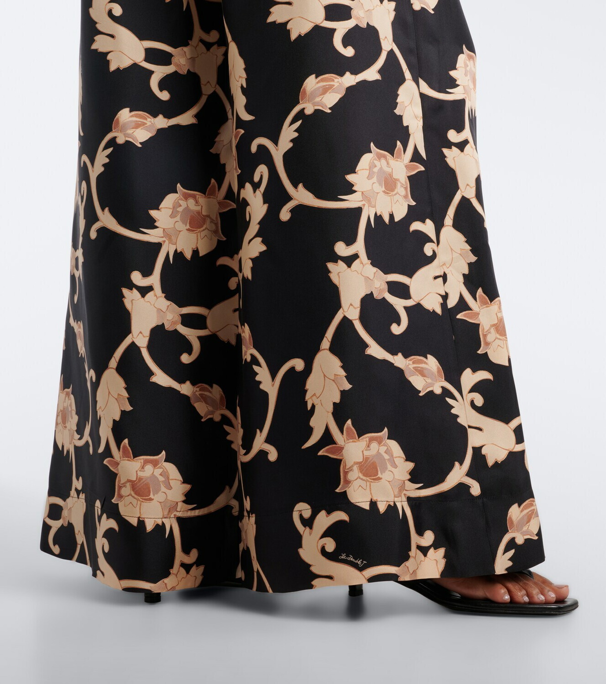 La DoubleJ Buttercup printed silk palazzo pants
