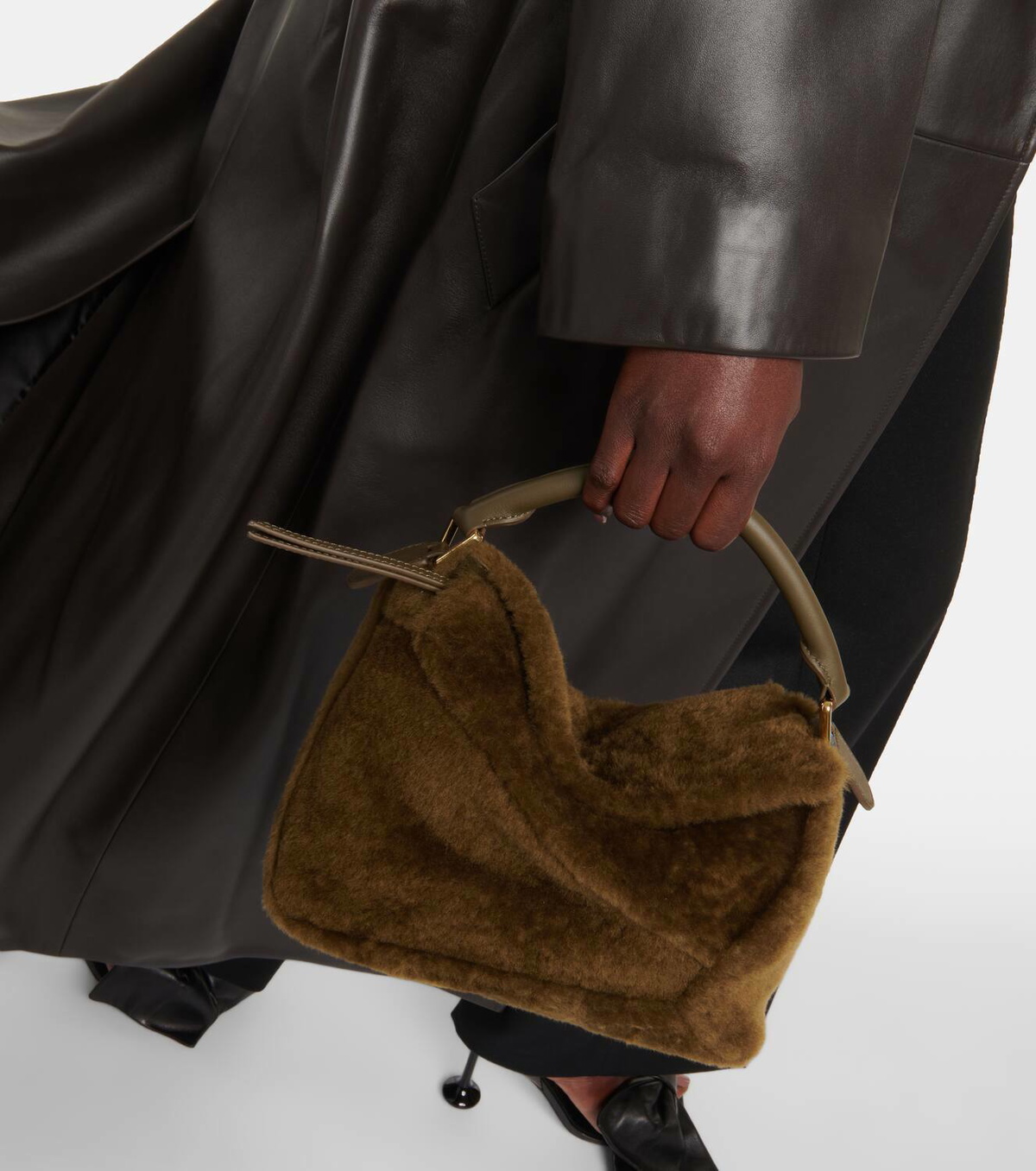 Loewe Puzzle Edge shearling shoulder bag Loewe Loewe Puzzle Edge shearling shoulder bag Loewe