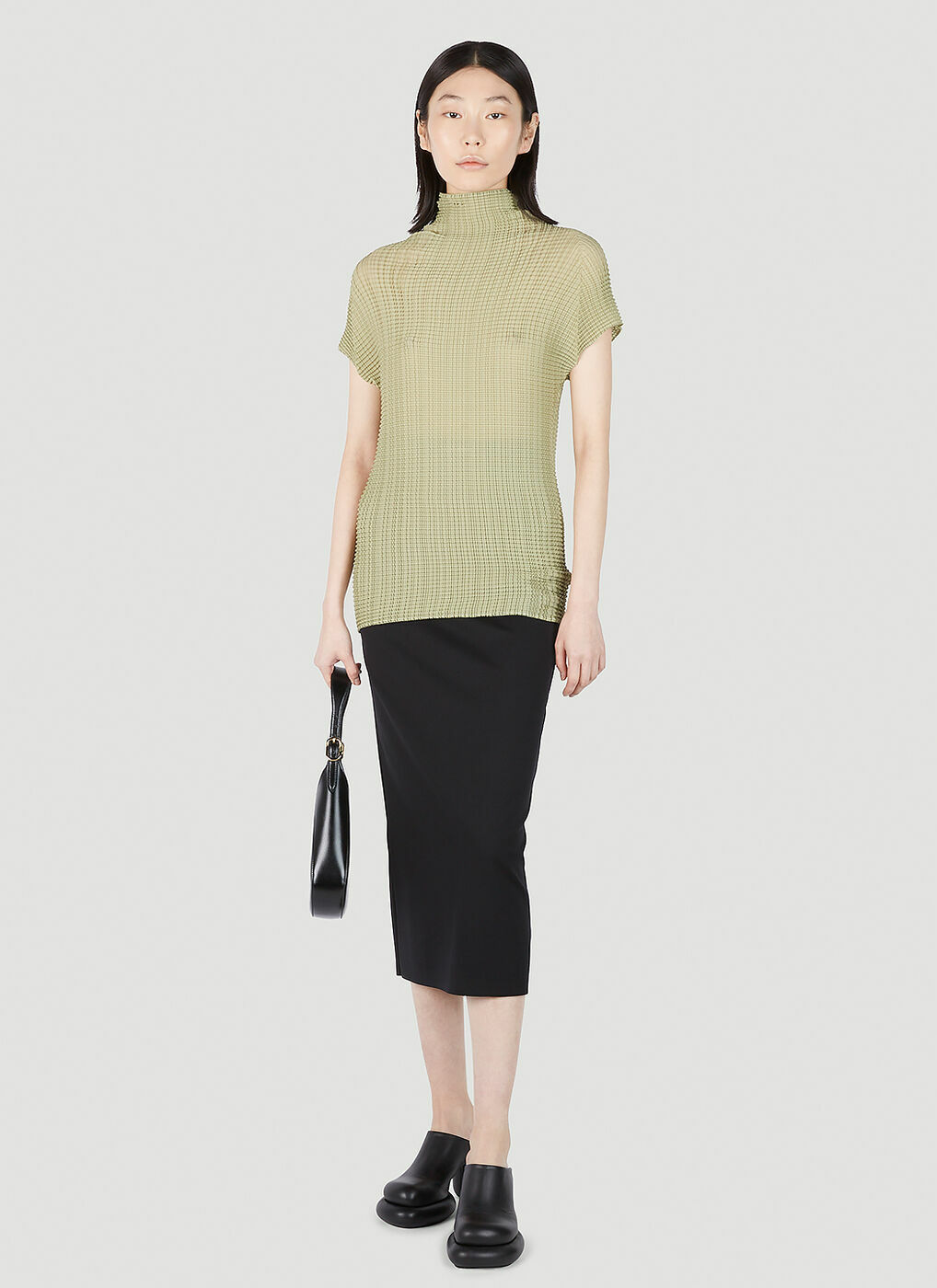 ISSEY MIYAKE WOOLY PLEATS-46 ６月限定トップス ISSEY MIYAKE WOOLY PLEATS-46 6月限定トップス