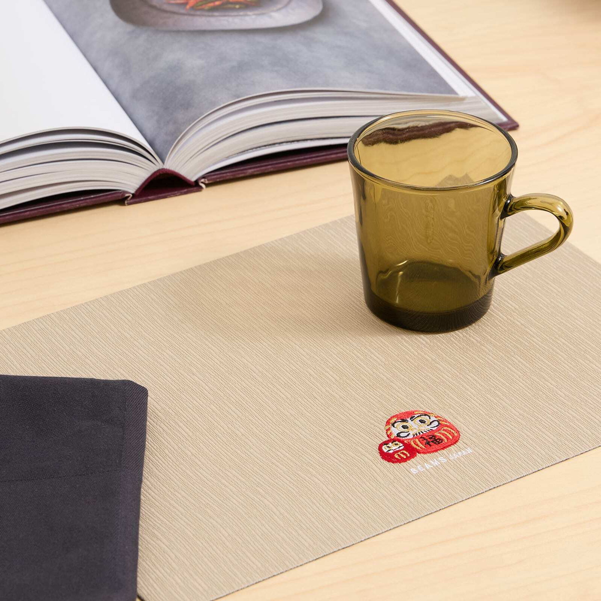 BEAMS JAPAN Embroidery Tea Mat - Daruma in Beige 