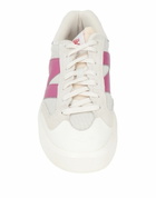 New Balance Womens Sneakers in White