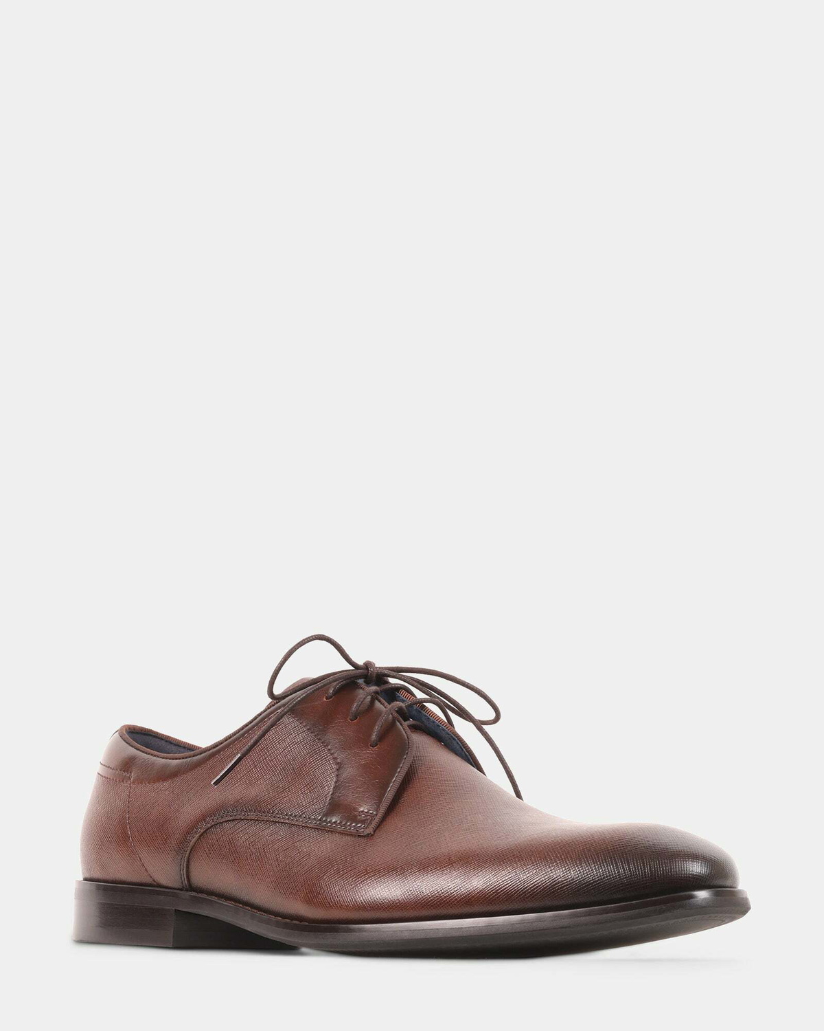 Steve Madden Stinson Dress Shoes in Brown