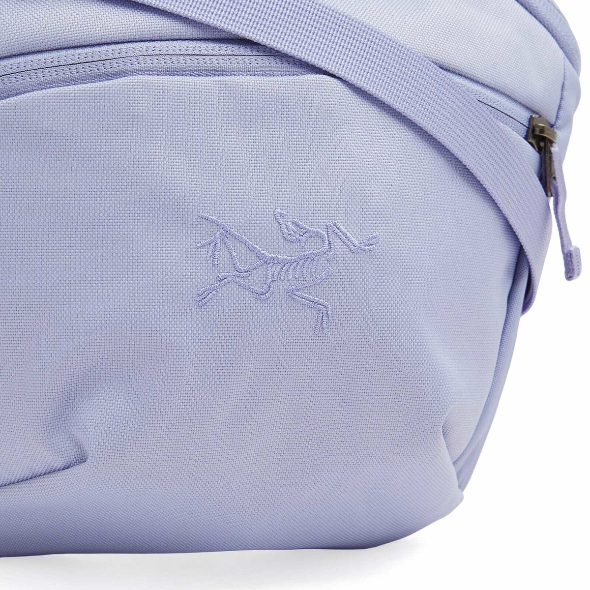 新品 ARC'TERYX マンティス2 Mantis2 Moonstone Arc'teryx Men's Mantis 2 Waist Pack in Moonstone Arc'teryx