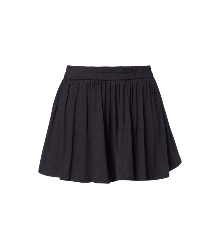 Photo: Norba Kiki jersey shorts