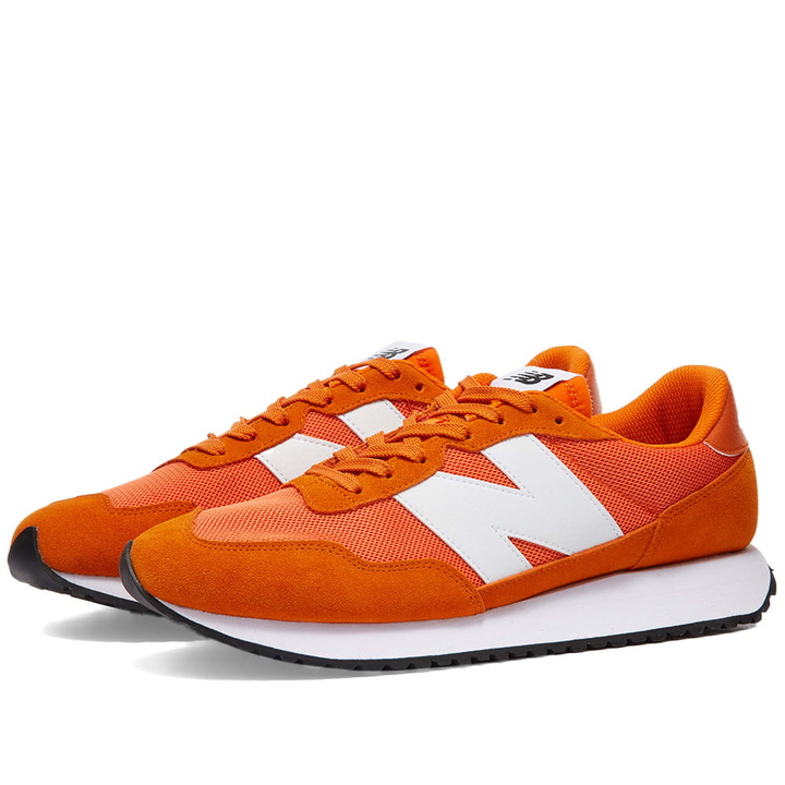 Photo: New Balance MS237CD