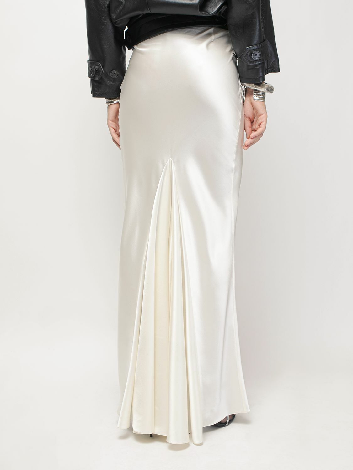 【送料&関税込】Saint Laurent Satin Long Skirt Yves Saint Laurent Silk satin maxi skirt - Dresses & Skirts