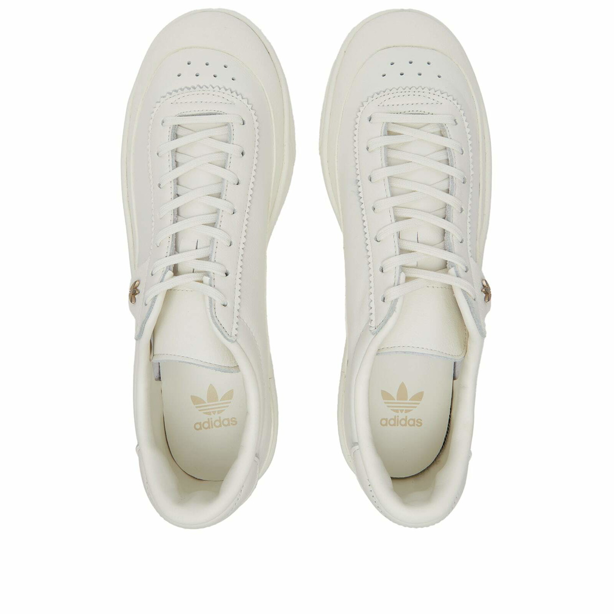 ★関税込★adidas★ADIDAS ORIGINALS NUCOMBE WHITE★22-29cm★ Adidas Men's Nucombe Sneakers in White/Off White adidas