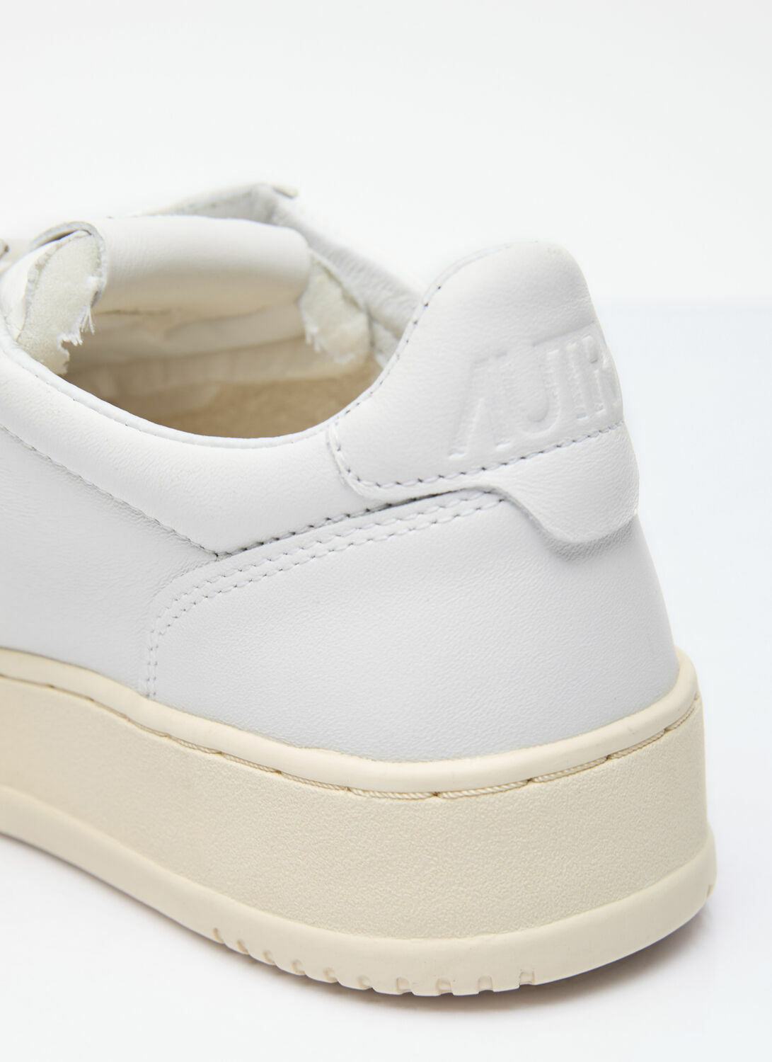 Autry Medalist Low Top Sneakers