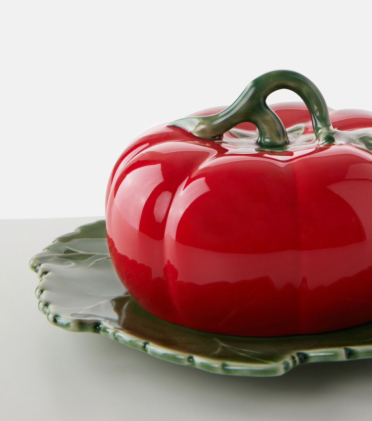 Bordallo Pinheiro Tomate ceramic butter dish