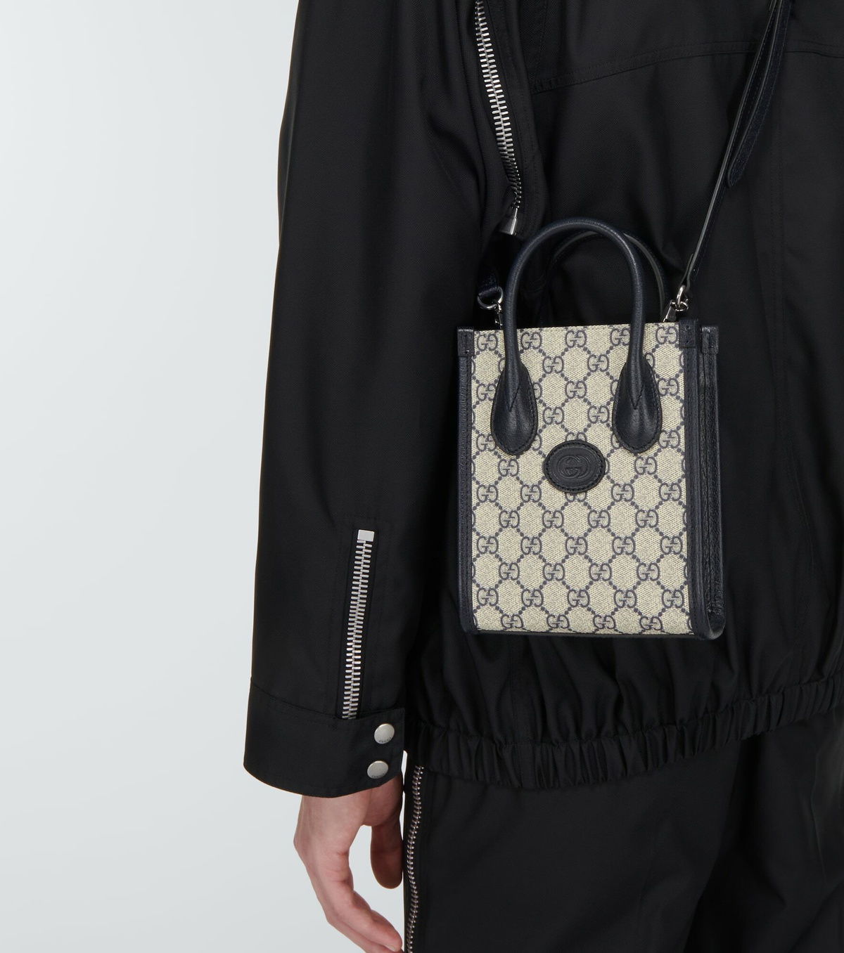 【GUCCI】INTERLOCKING G MINI TOTE BAG Gucci Mini Tote Bag with Interlocking G Beige/Ebony in