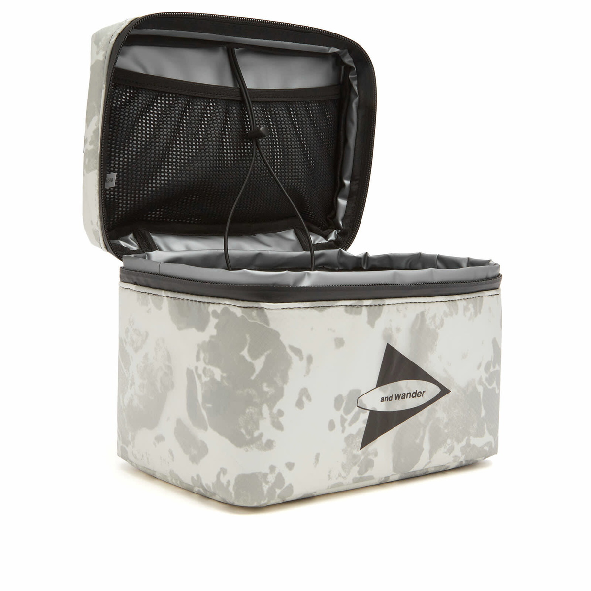 END. x and wander Cooler Box in L.Grey 