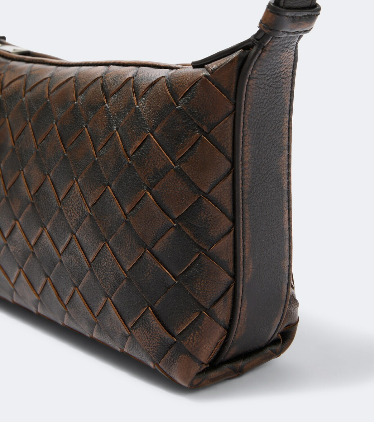 Bottega Veneta Traveler Intrecciato leather phone pouch