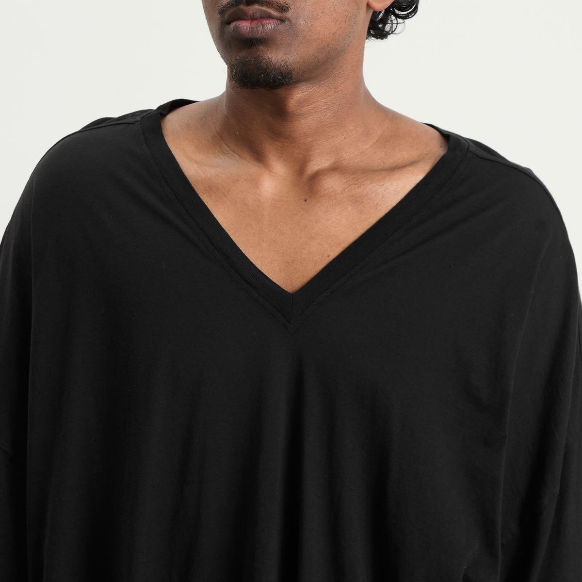 Rick Owens Men's V Neck Tommy T-Shirt in Black 
