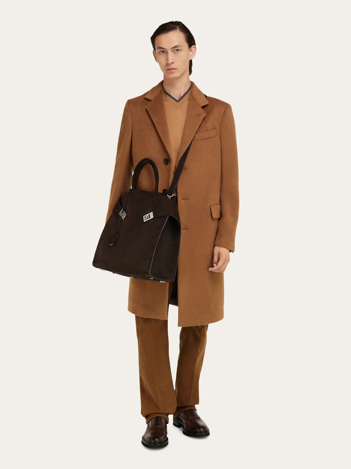 Ferragamo Mens Hug tote bag in Brown