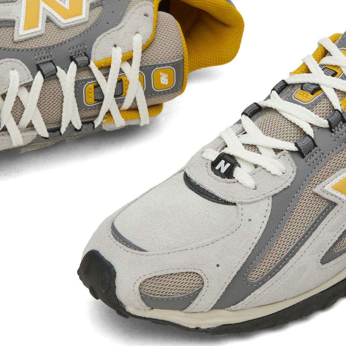 New Balance 204L Sneaker in Raincloud