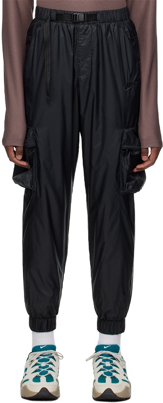 Photo: Nike Black Tapered Cargo Pants