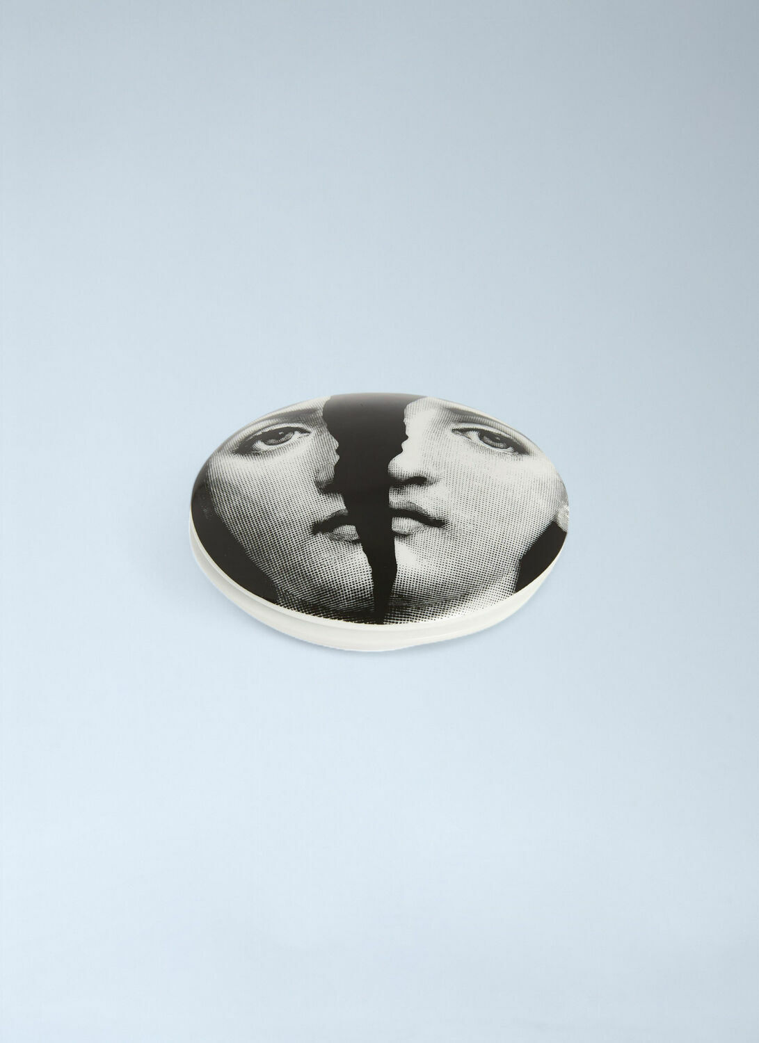 Fornasetti Tema e Variazioni N.10 Round Box