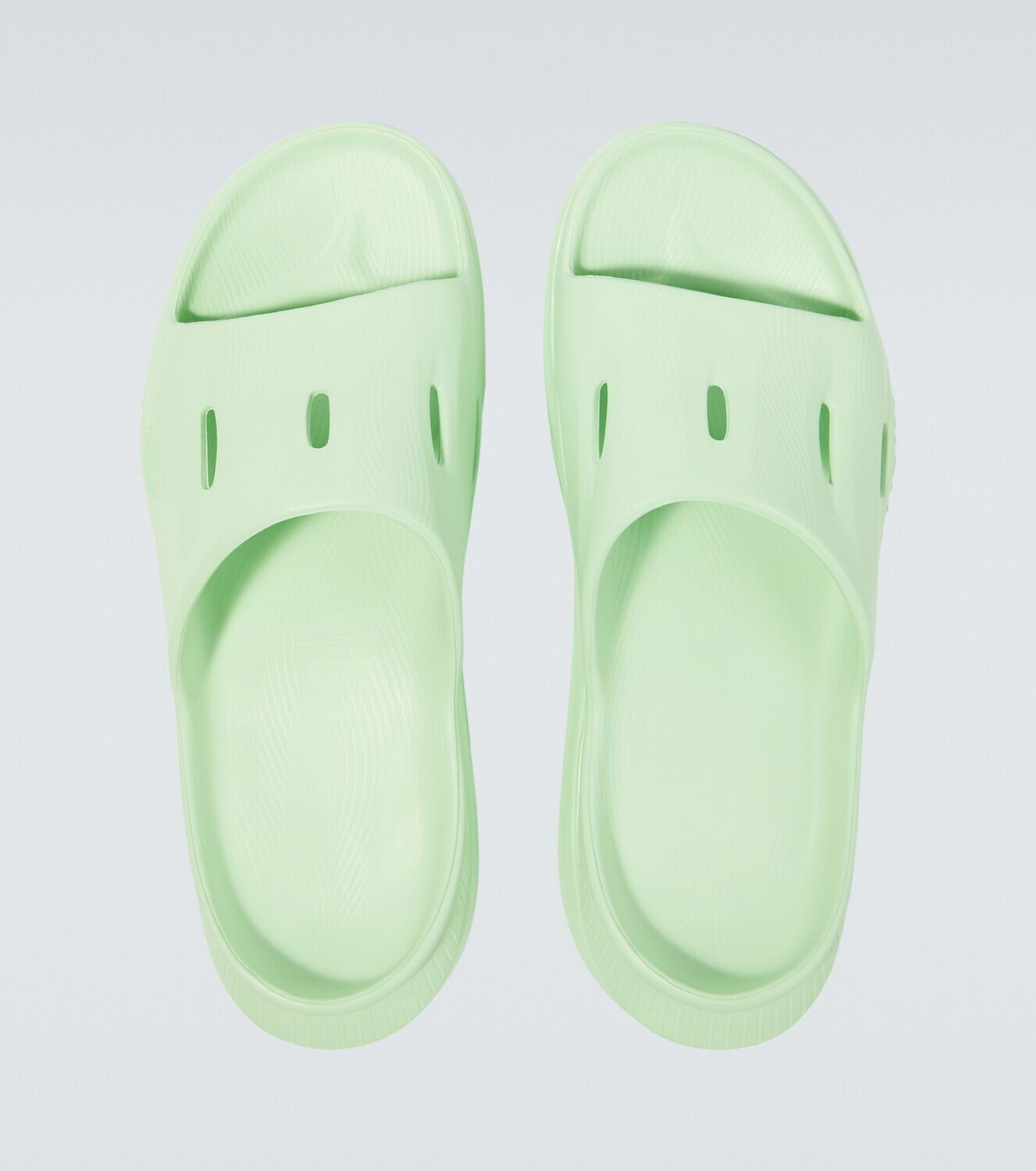 Hoka One One Ora Recovery 3 slides