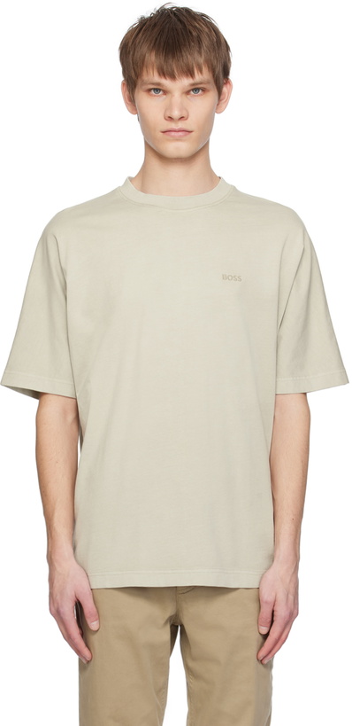 Photo: BOSS Beige Relaxed-Fit T-Shirt