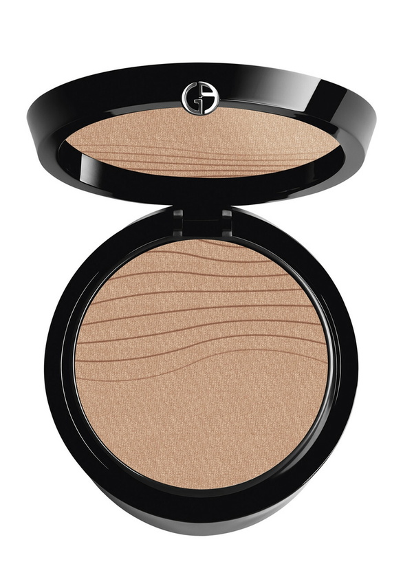 Photo: Armani Beauty Luminous Silk Glow Fusion Powder - 5.5