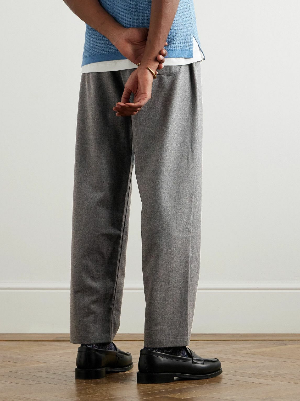 A Kind Of Guise - Banasa Straight-Leg Virgin Wool-Flannel Trousers - Gray