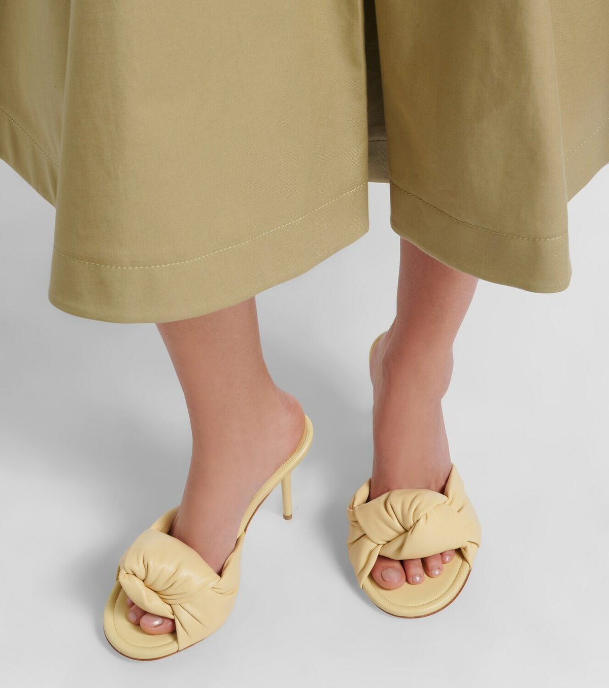 Bottega Veneta Cherry leather mules