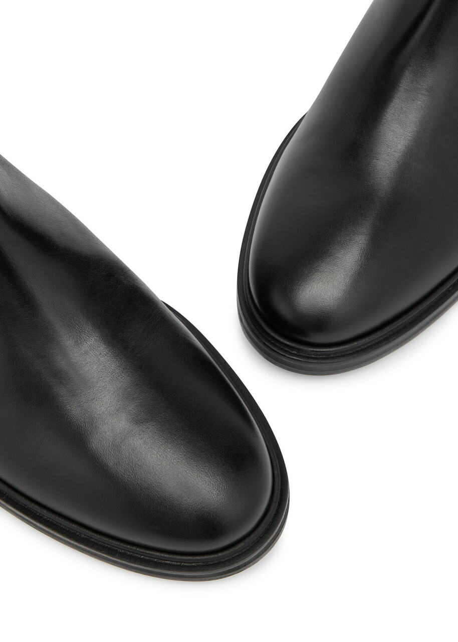 Aeyde Jack Leather Chelsea Boots Black