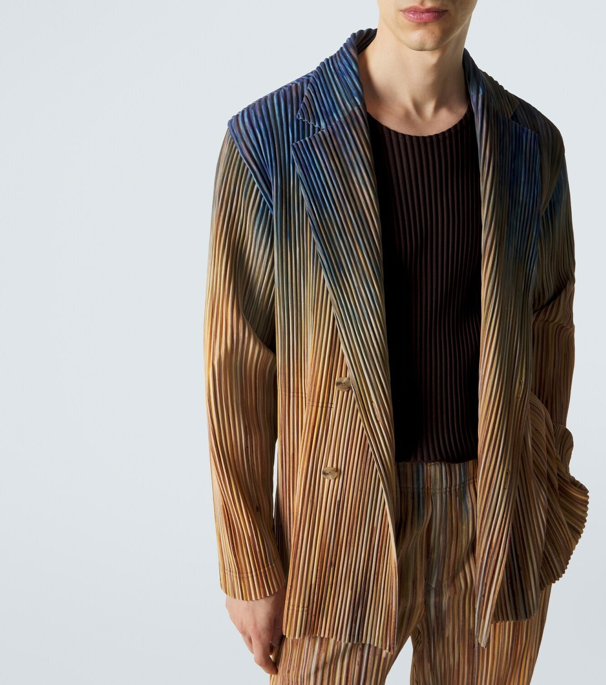 Homme Plissé Issey Miyake Paint Brush Close-Up pleated blazer