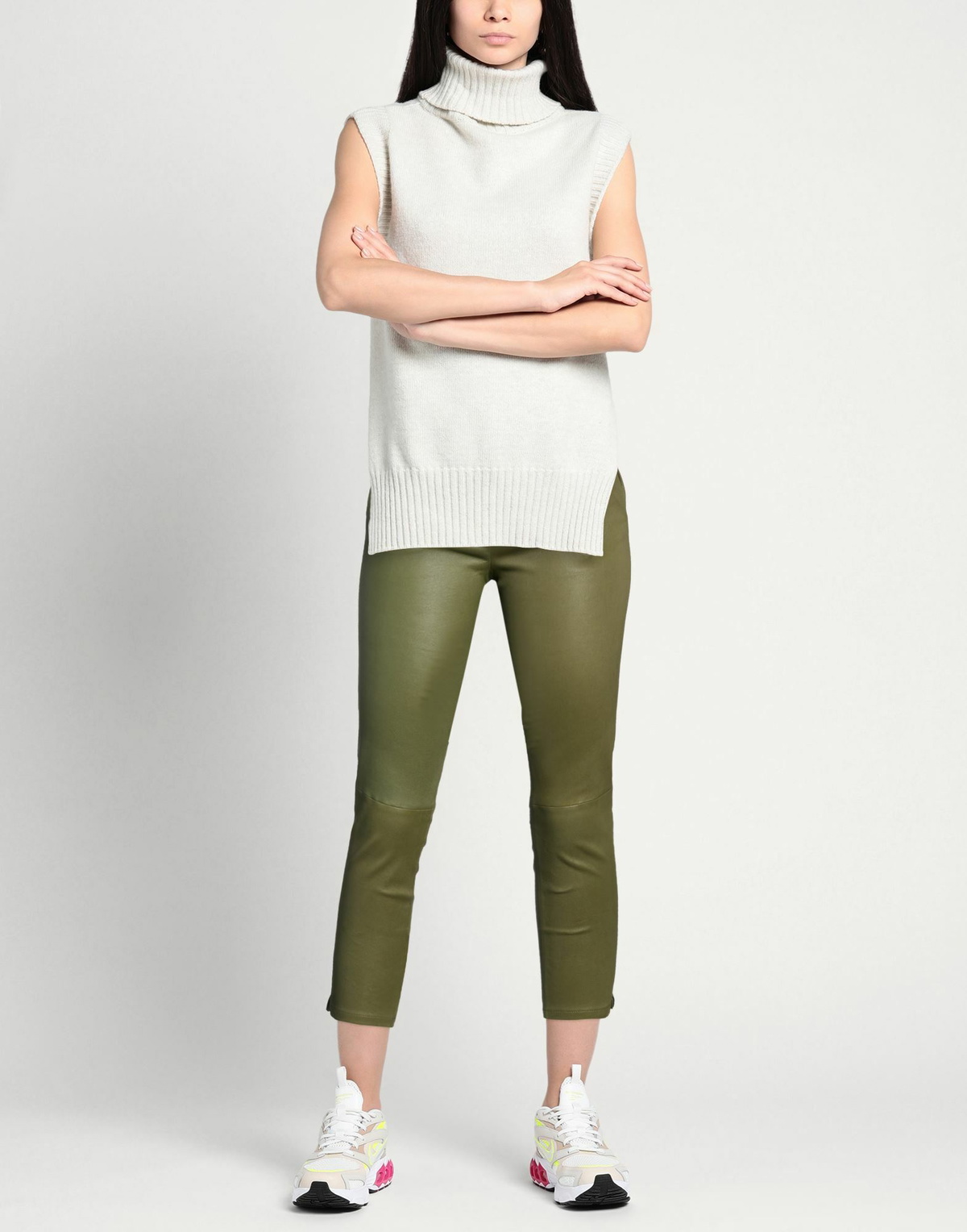 Arma Womens Pants Military in Green
