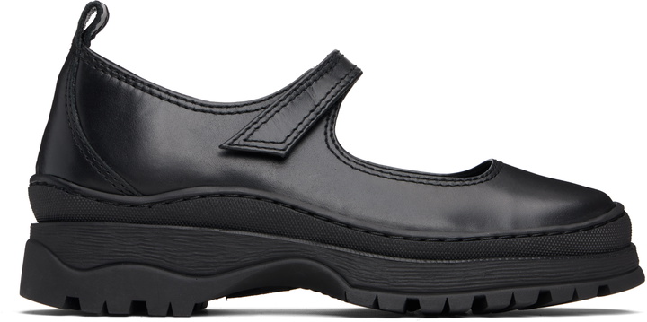 Photo: Nicole Saldaña Black Nadia 2.0 Sneakers