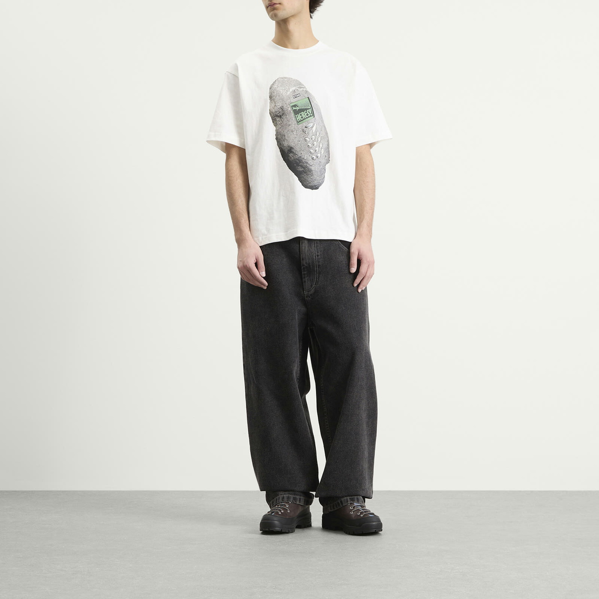 Heresy Men's Stone Phone T-Shirt in Ecru