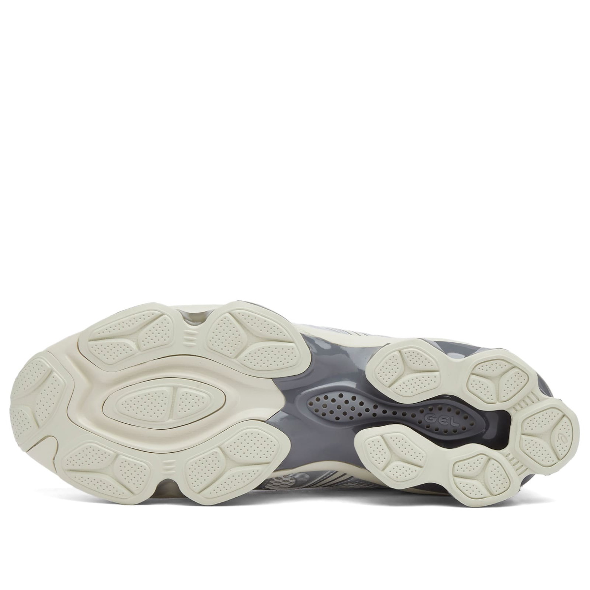 Asics GEL-QUANTUM KINETIC Sneakers in White/Light Dust ASICS