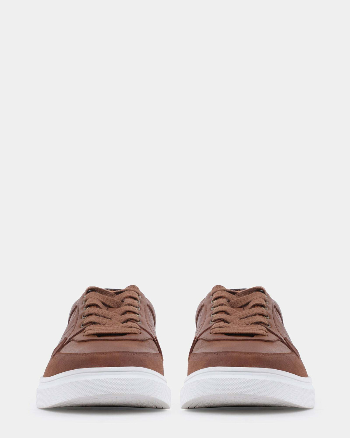 Steve Madden Scenario Sneakers in Cognac Nubuck