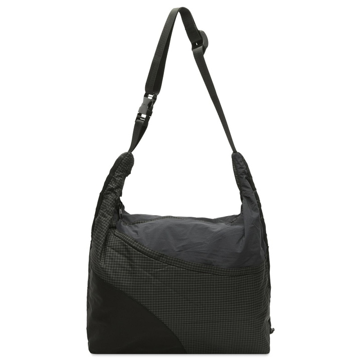 Photo: ARCS HEY Sling Bag in Hex Jumble 
