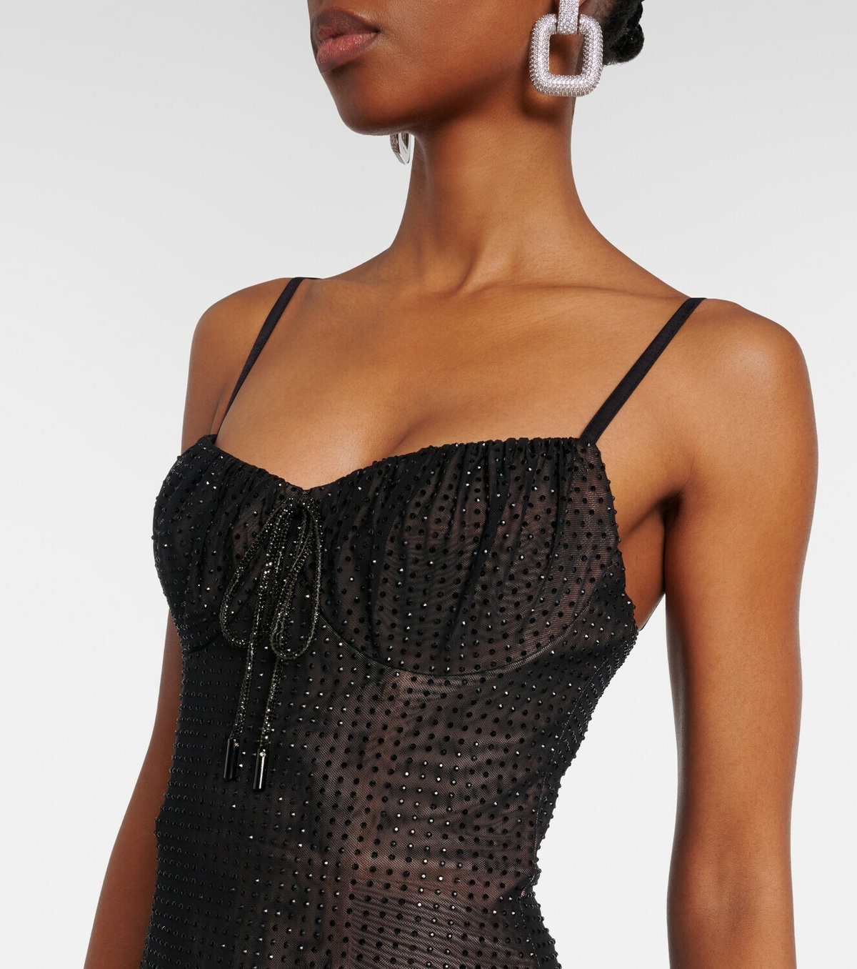 Area Crystal-embellished gown