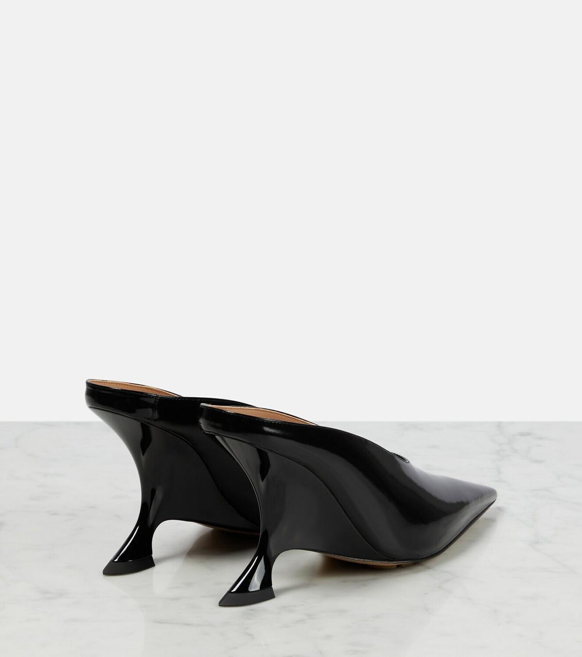 送料関税込★BOTTEGA VENETA★Rocket patent レザーミュール Bottega Veneta Rocket patent leather mules Bottega Veneta
